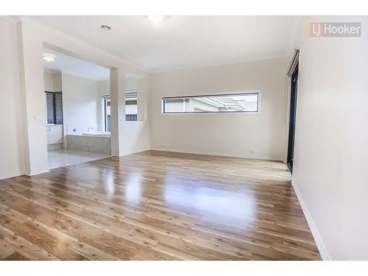 Third view of Homely house listing, 6 Meadow Street, Craigieburn VIC 3064