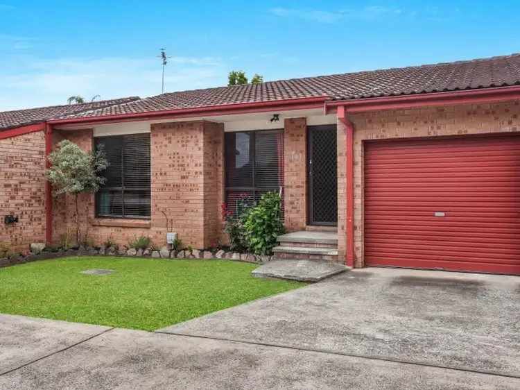 10/3-5 First Avenue, Macquarie Fields NSW 2564