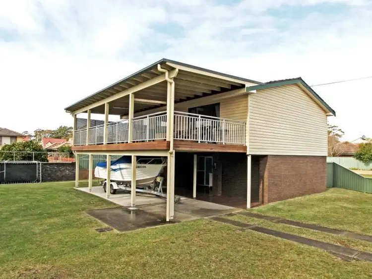 7 Paradise Crescent, Sussex Inlet NSW 2540