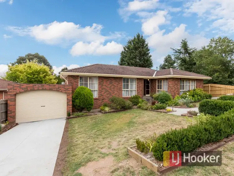 Second view of Homely house listing, 17 Skye Crescent, Endeavour Hills VIC 3802