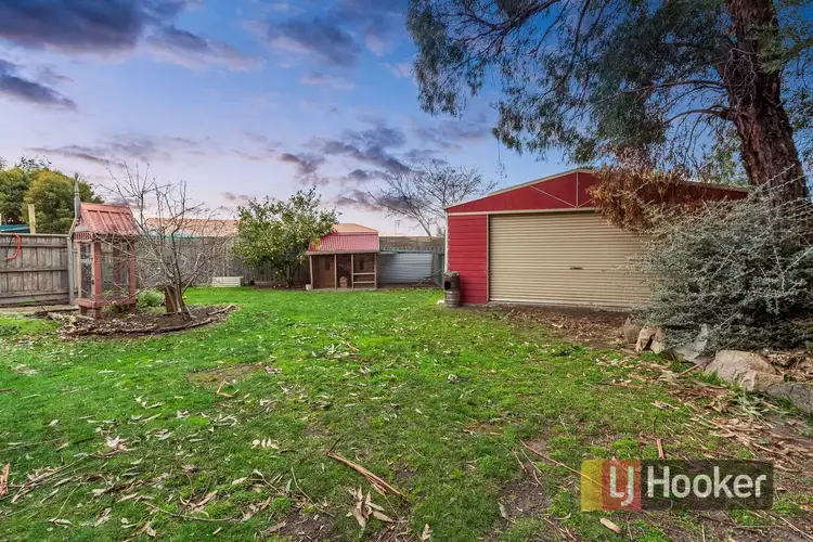 Fifth view of Homely house listing, 19 Nabilla Court, Pakenham VIC 3810