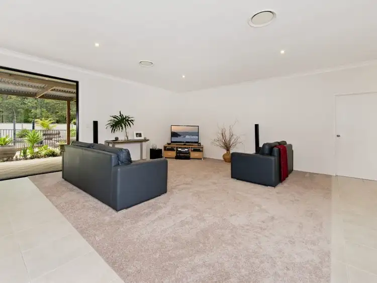 Third view of Homely house listing, 5 Grevillea Court, Lake Cathie NSW 2445