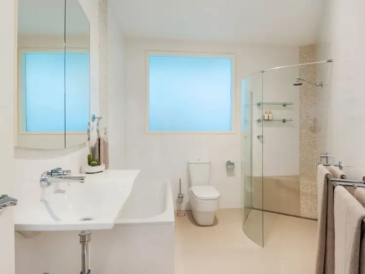 Sixth view of Homely house listing, 4 Hudson Parade, Avalon NSW 2107