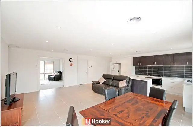 16 Essie Coffey Street, Bonner ACT 2914