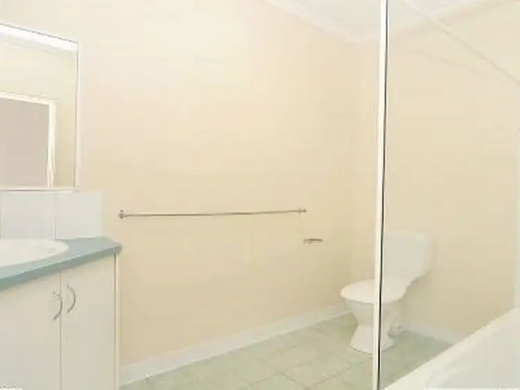 Sixth view of Homely unit listing, 2/36 Springfield Crescent, Manoora QLD 4870