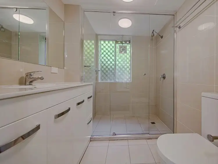Sixth view of Homely unit listing, 1/11 Baragoola Street, Coorparoo QLD 4151