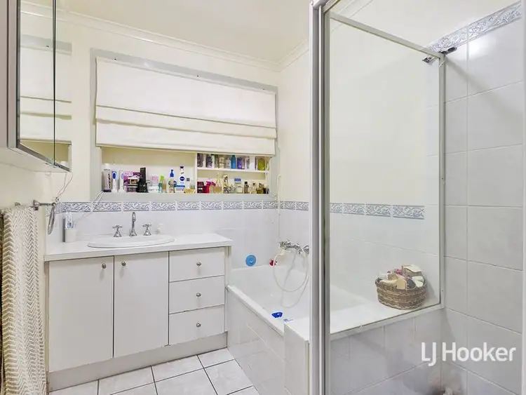 Sixth view of Homely house listing, 5 Eva Court, Seabrook VIC 3028