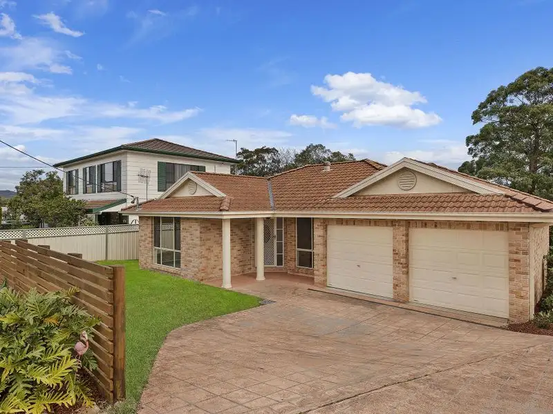 Main view of Homely house listing, 25 Carlyon Street, Killarney Vale NSW 2261