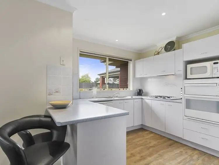 Fifth view of Homely house listing, 11 Kingfisher Place, Sale VIC 3850