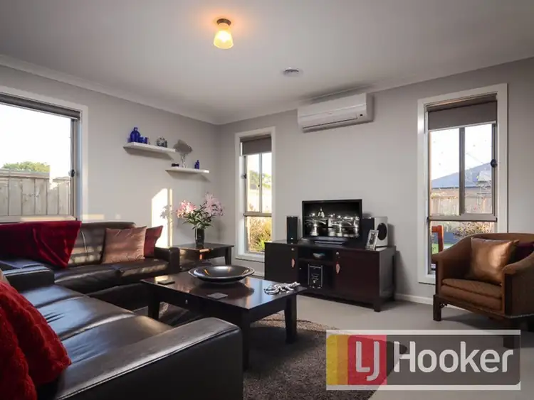 Sixth view of Homely house listing, 5 Rimple Way, Beaconsfield VIC 3807