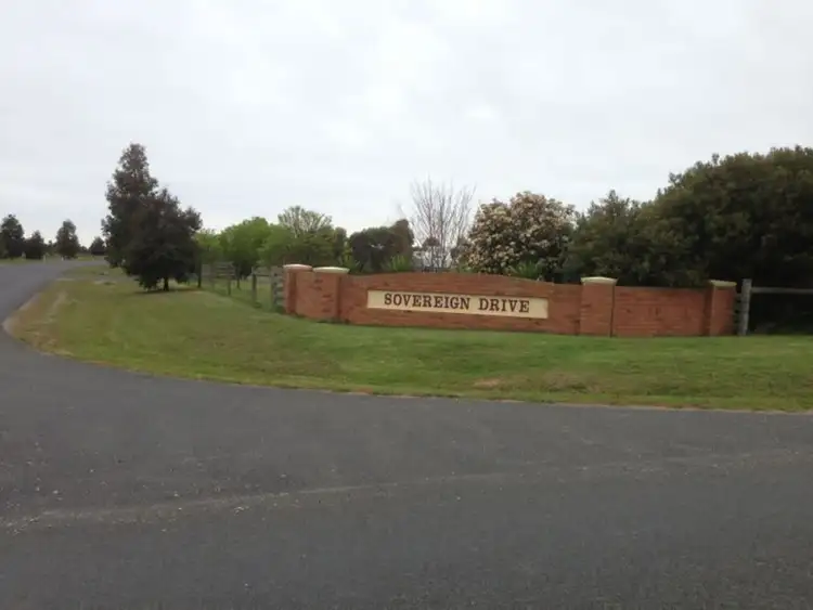 16 Sovereign Drive, Wurruk VIC 3850