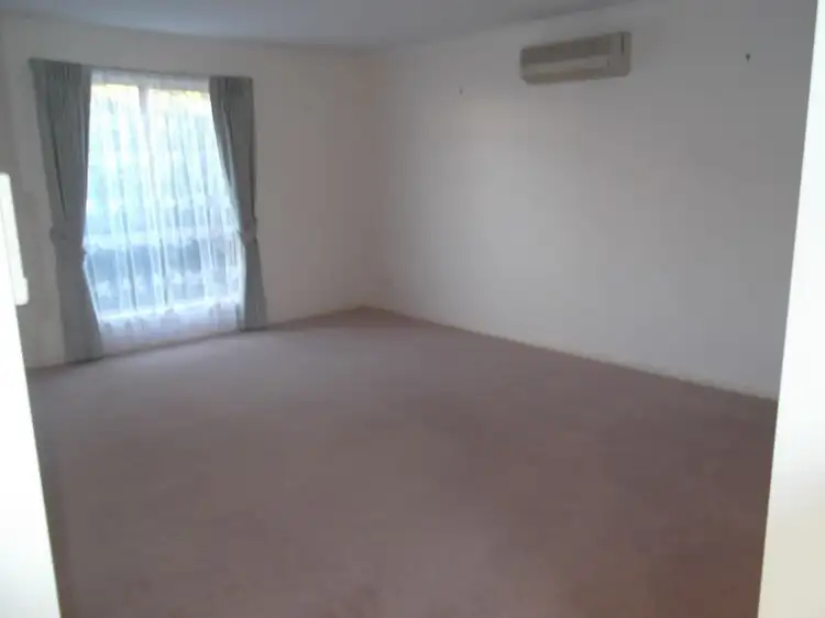 Third view of Homely unit listing, 2/6 Cedar Court, Swan Hill VIC 3585