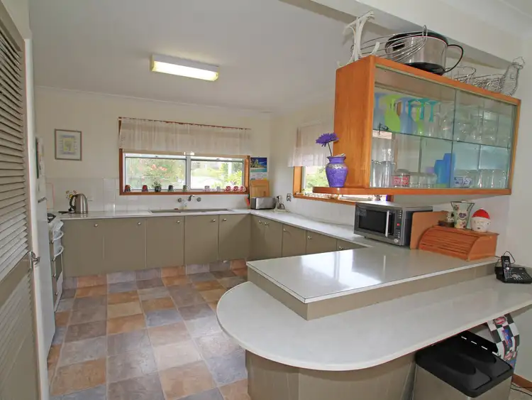 Sixth view of Homely house listing, 8 Paradise Crescent, Sussex Inlet NSW 2540