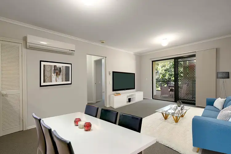 Main view of Homely unit listing, 4/127 Macquarie Street, St Lucia QLD 4067
