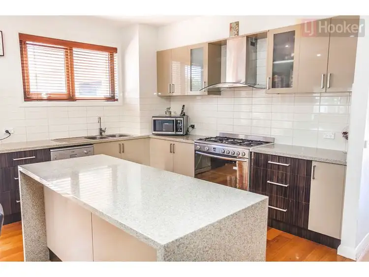 Third view of Homely house listing, 3 Elms Way, Craigieburn VIC 3064