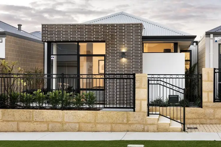59 Kangaroo Avenue, Kwinana Town Centre WA 6167