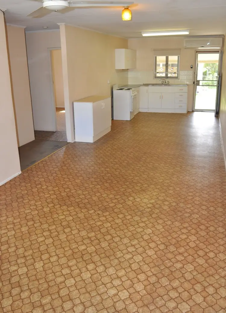 Sixth view of Homely semi-detached listing, 5 Charles Street, West Gladstone QLD 4680