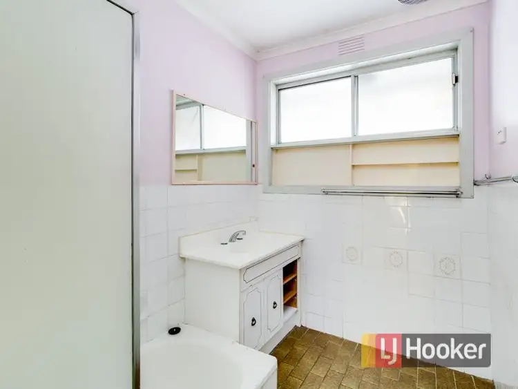 Sixth view of Homely house listing, 7 Weigela Court, Doveton VIC 3177