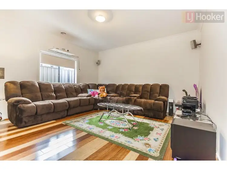 Seventh view of Homely house listing, 44 Baronial Way, Craigieburn VIC 3064