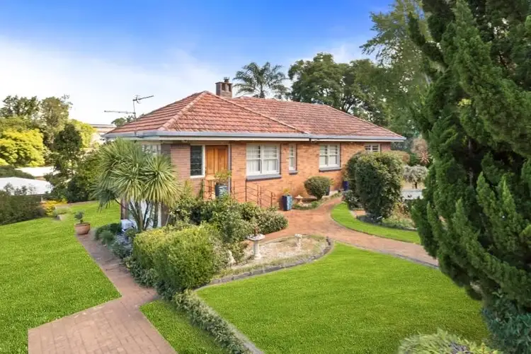 Main view of Homely house listing, 18 Jellicoe Street, Mount Lofty QLD 4350
