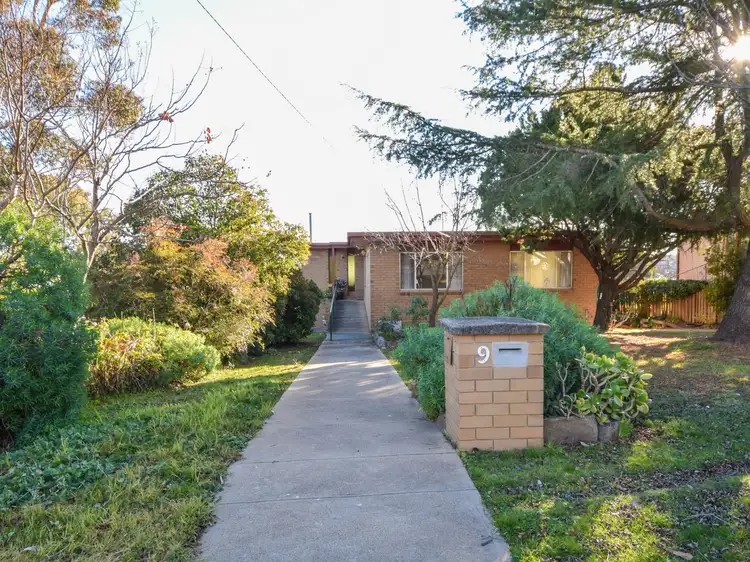 9 Watson Street, Young NSW 2594