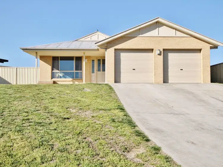 Main view of Homely house listing, 31 Sundown Drive, Kelso NSW 2795