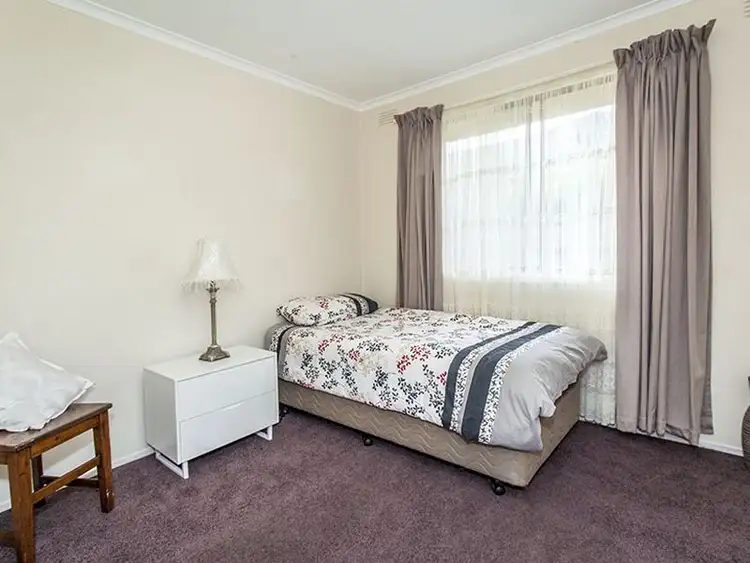 Sixth view of Homely house listing, 5 Lockhart Court, Kilsyth VIC 3137