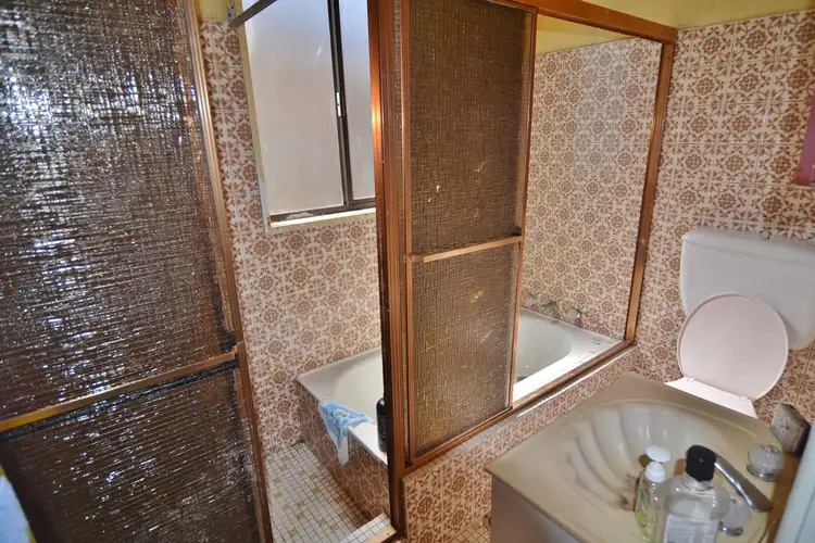 Second view of Homely semi-detached listing, 271 Main Street, Lithgow NSW 2790