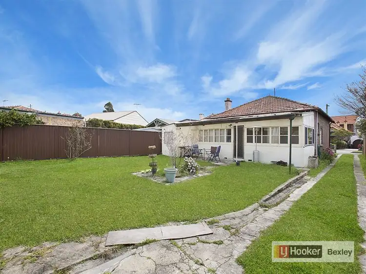 1 Bowood Ave, Bexley NSW 2207