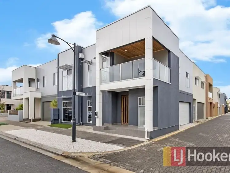 27 Harvey Circuit, Mawson Lakes SA 5095