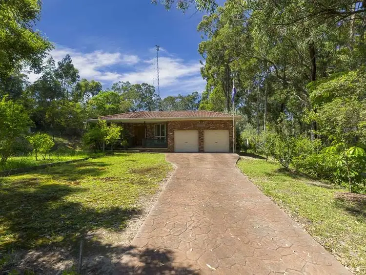 25 The Outlook Road, Surfside NSW 2536