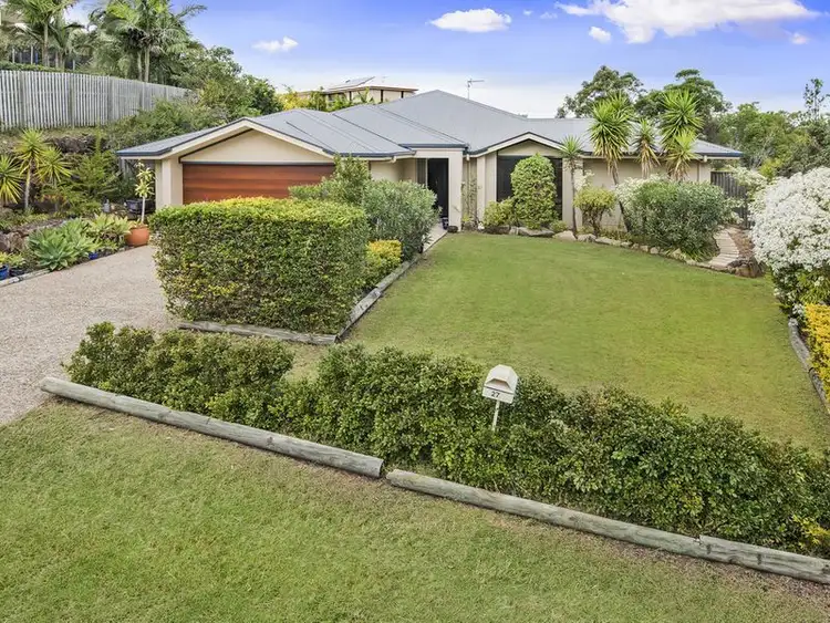 27 Hillary Circuit, Pacific Pines QLD 4211