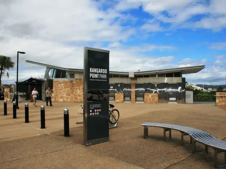 Second view of Homely unit listing, 4/29 Bell Street, Kangaroo Point QLD 4169