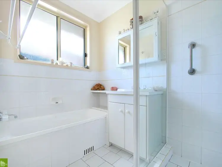 Sixth view of Homely villa listing, 2/2 Juniper Place, Farmborough Heights NSW 2526