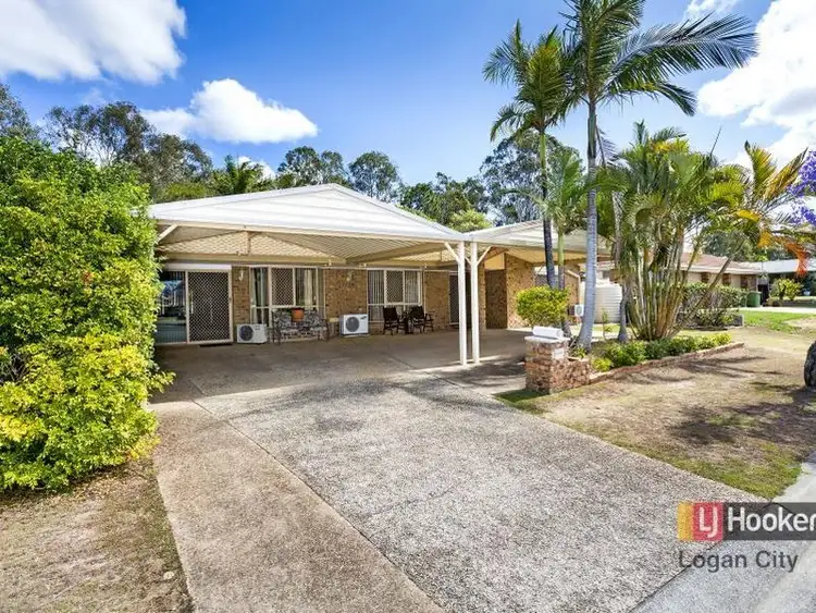 8 Mattes Place, Meadowbrook QLD 4131