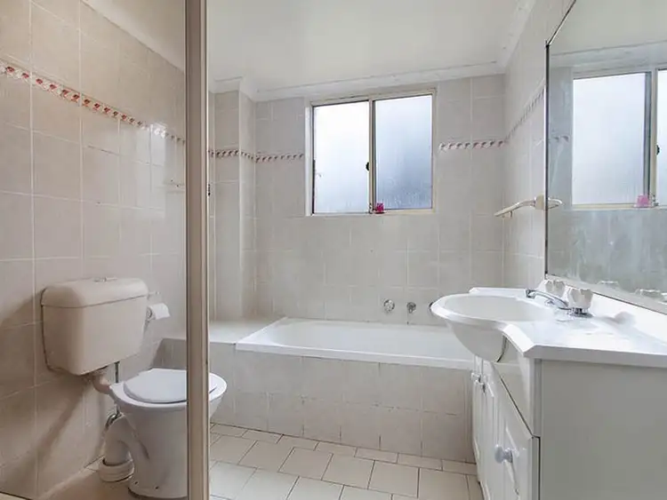 Fifth view of Homely unit listing, 2/6-10 Gray Street, Sutherland NSW 2232