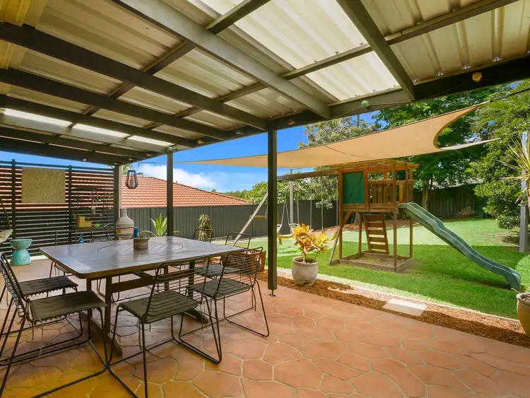 8 Motu Close, Pacific Pines QLD 4211