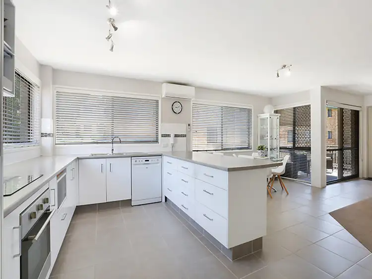 Fifth view of Homely apartment listing, 5/250 Marine Parade, Labrador QLD 4215