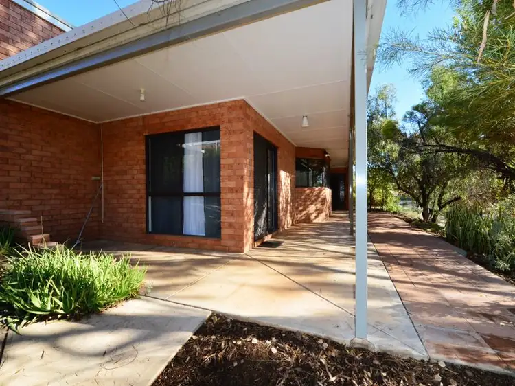 26 Zeil Street, Alice Springs NT 870