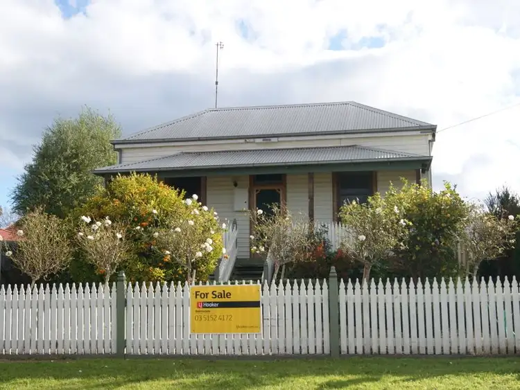 Main view of Homely house listing, 6 Gibbs Place, Bairnsdale VIC 3875