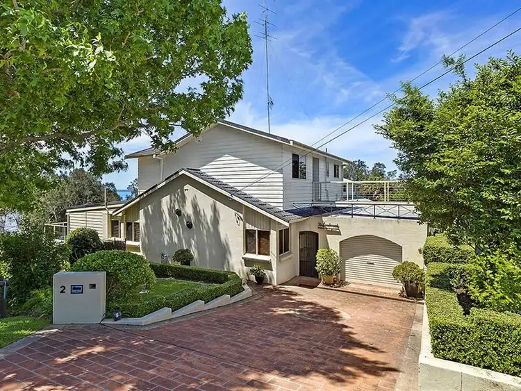 2 Cornish Avenue, Killarney Vale NSW 2261