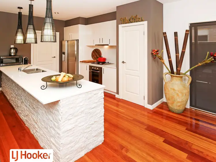 Sixth view of Homely house listing, 4 Carriageway Pass, Mernda VIC 3754