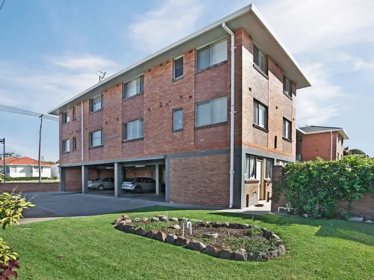 Main view of Homely unit listing, 4/19 Kahibah Road, Waratah NSW 2298