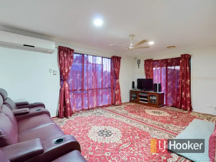 Fourth view of Homely house listing, 15 Daphne Way, Cranbourne North VIC 3977