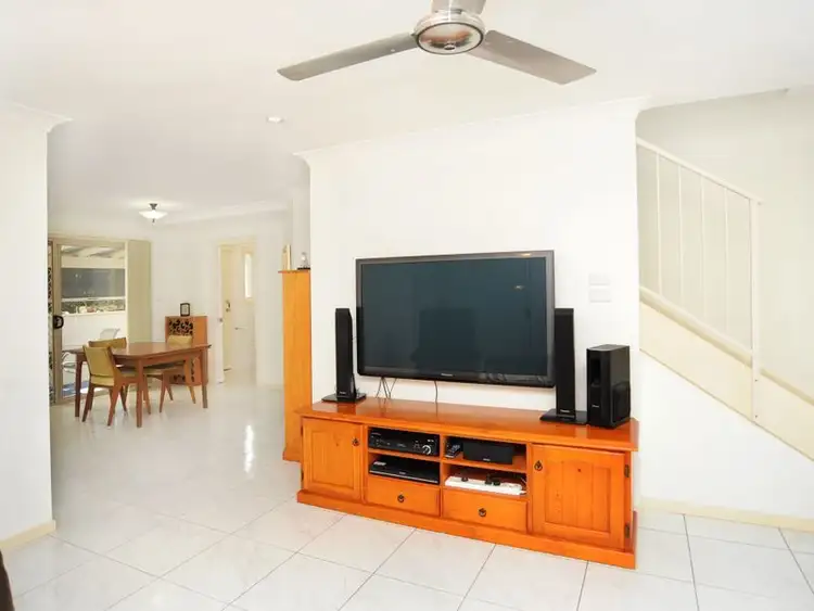 Fourth view of Homely townhouse listing, 2/4 Avenue Street, Coffs Harbour NSW 2450
