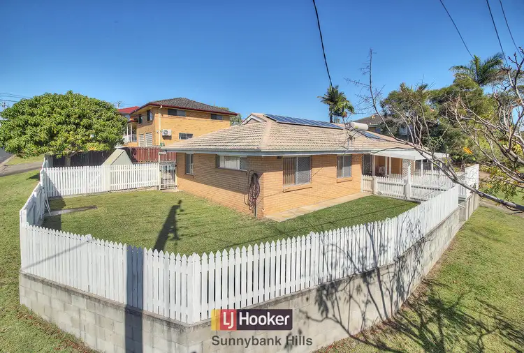19 Provence Street, Macgregor QLD 4109