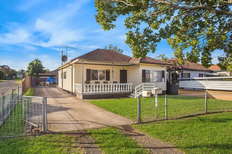 18 Linda Street, Fairfield Heights NSW 2165
