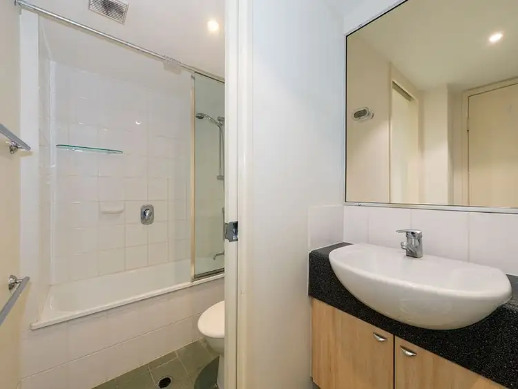 Sixth view of Homely unit listing, 51/7 Landsborough Terrace, Toowong QLD 4066