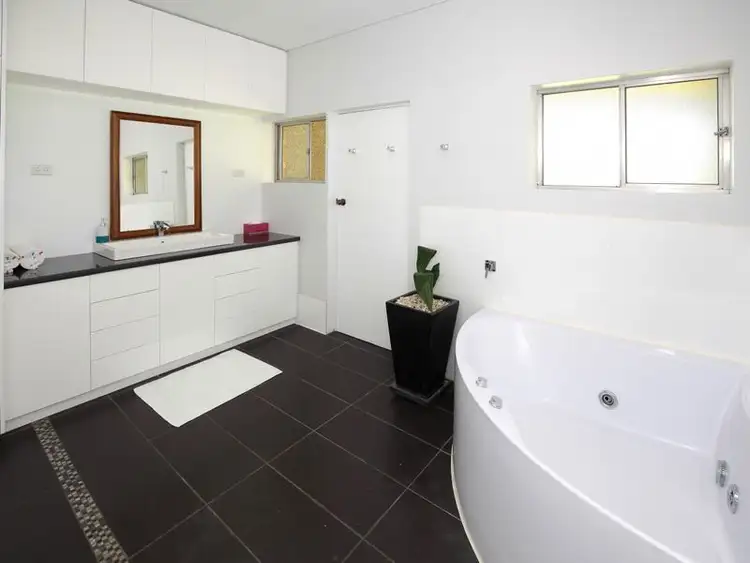 Fourth view of Homely house listing, 25 Inglis Street, Lake Albert NSW 2650