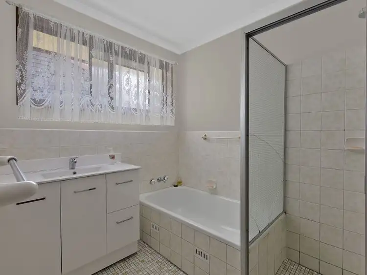 Fifth view of Homely house listing, 32 Robertson Road, Killarney Vale NSW 2261